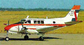 Beechcraft Queen Air fly